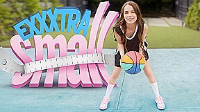 Sia Wood & Danny Mountain in Petite Dunk – ExxxtraSmall